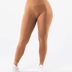 Alphalete Contour Leggings